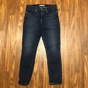 Womens Levi’s Skinny Jeans Size 28